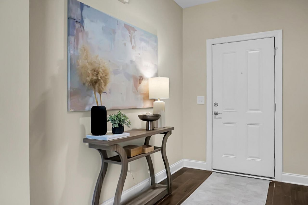 255 Village Stone Circle Photo 7