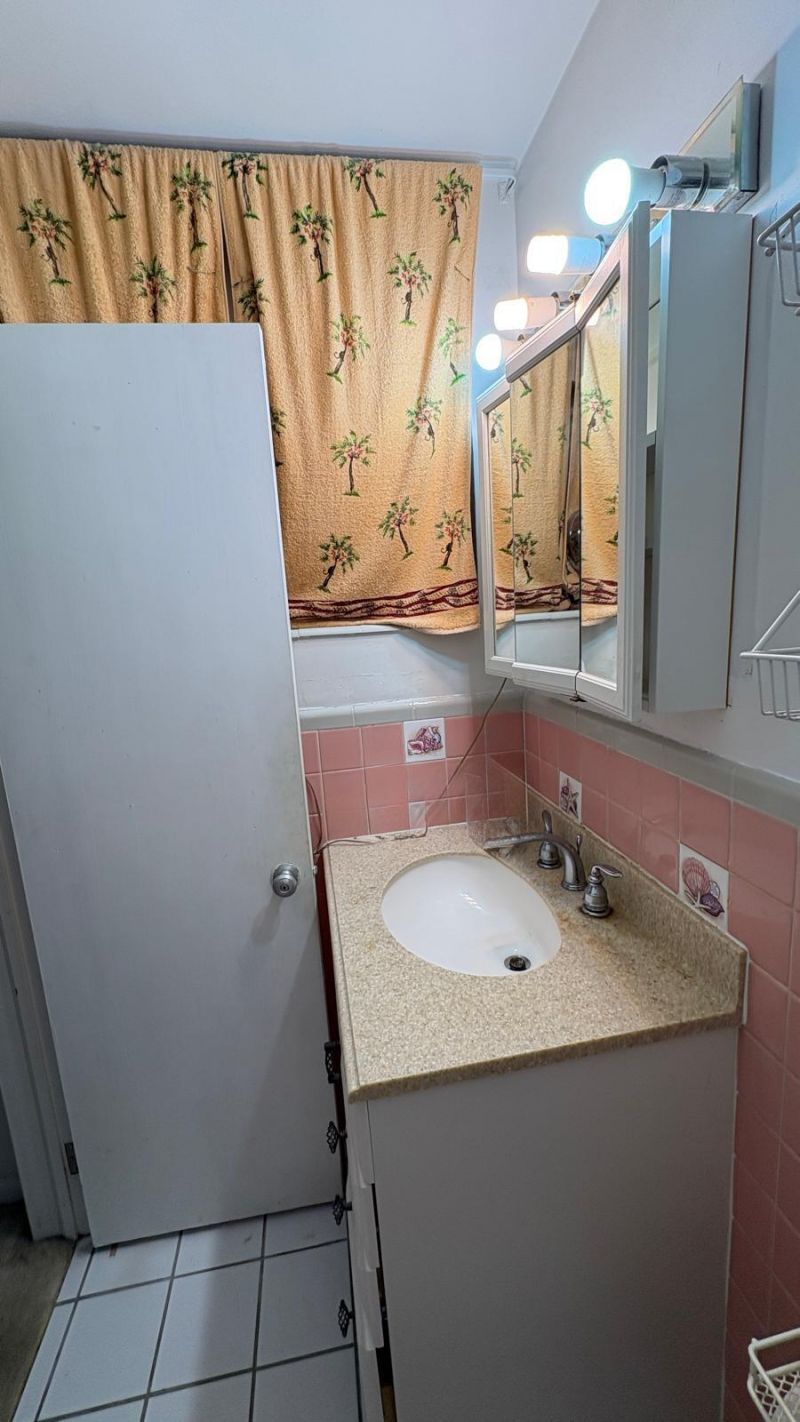 614 N 32nd Court, Hollywood, FL 33021 Photo