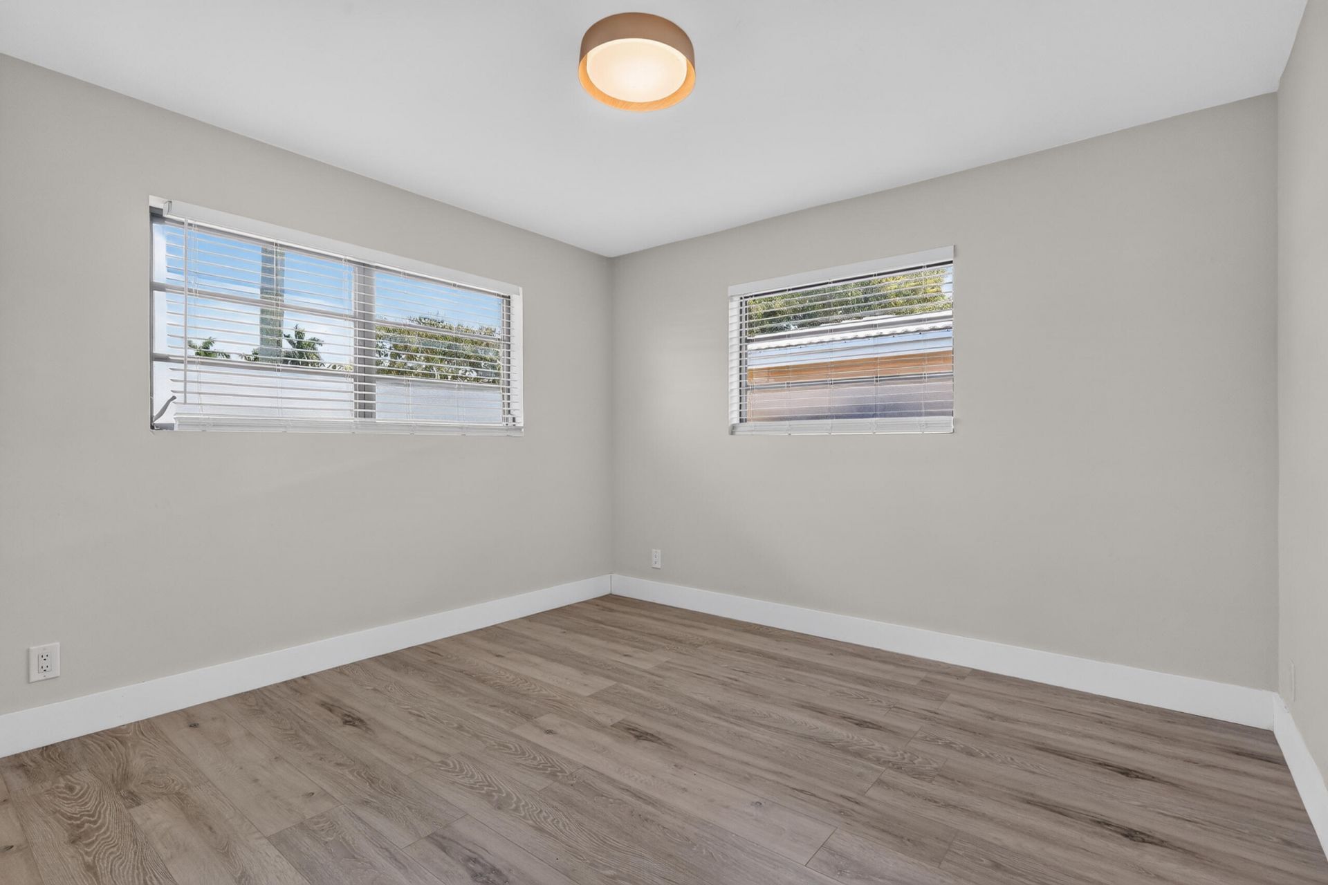 614 N 32nd Court, Hollywood, FL 33021 Photo