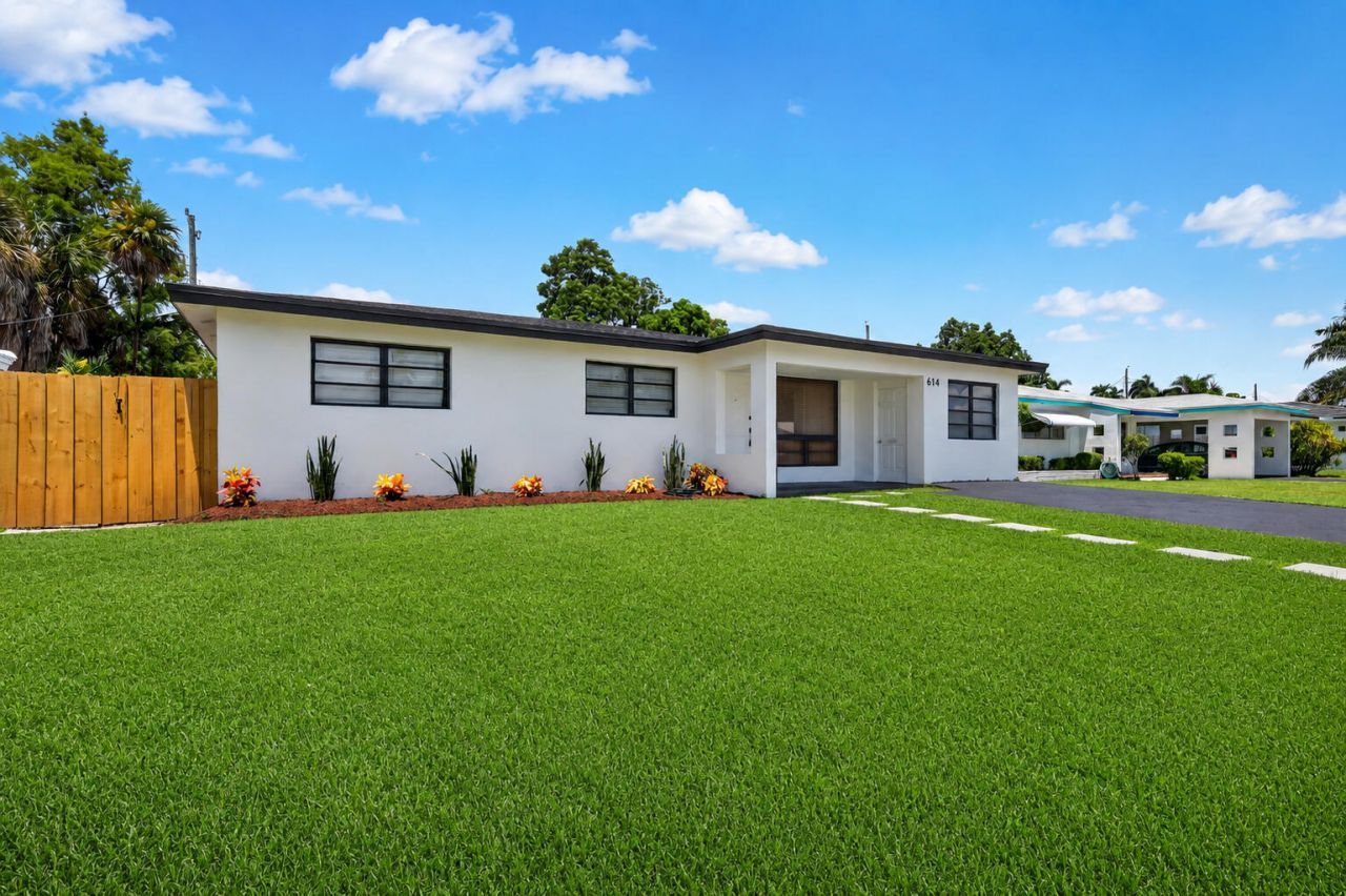 614 N 32nd Court, Hollywood, FL 33021 Photo