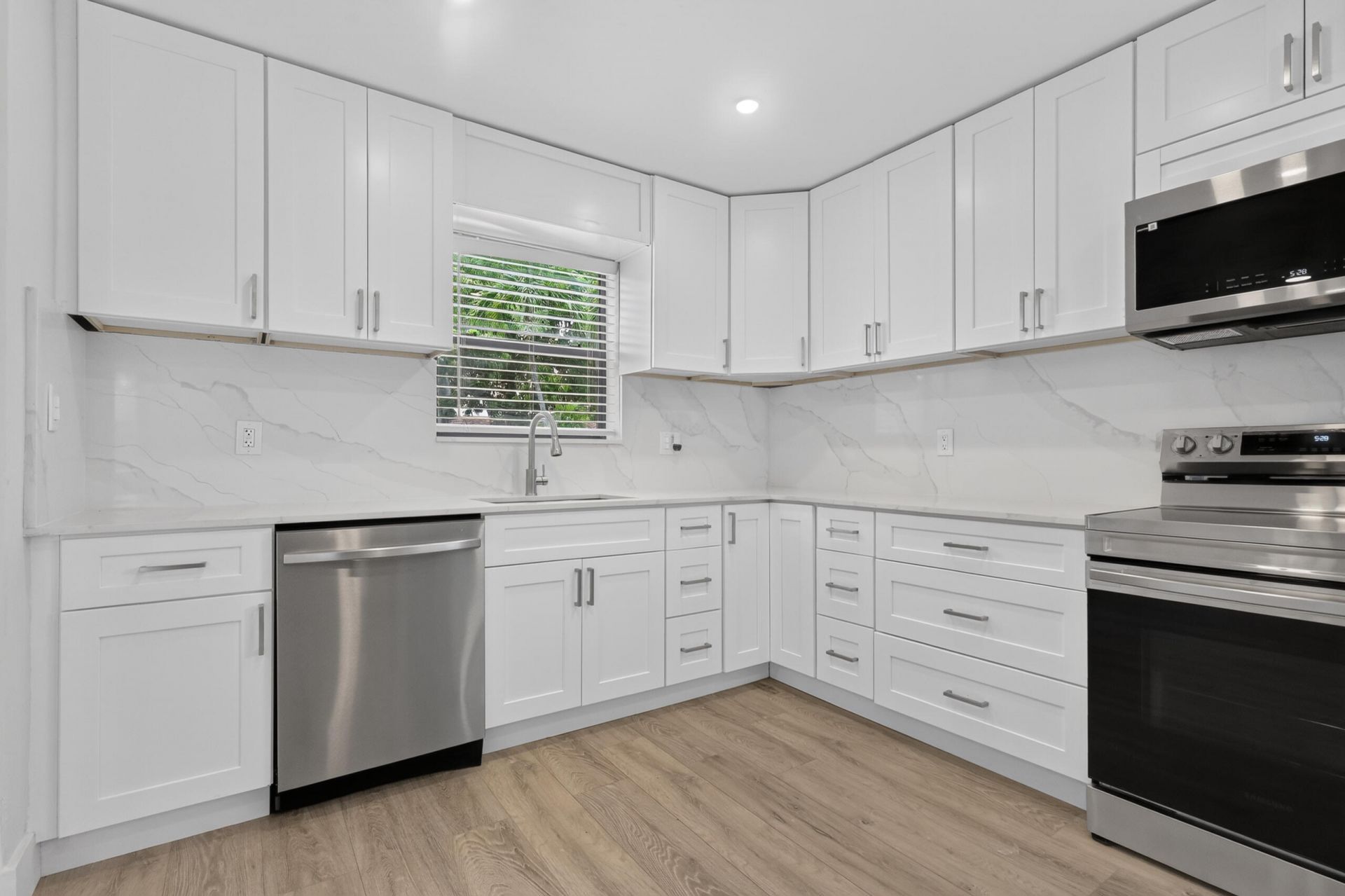 614 N 32nd Court, Hollywood, FL 33021 Photo