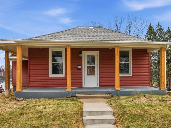 480 W Cedar Street, Platteville, WI 53808