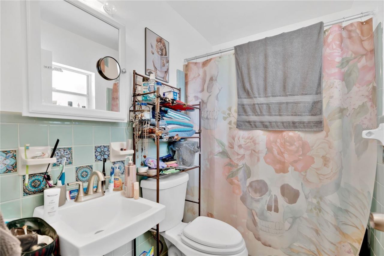 722 Tucker Avenue , Orlando, FL 32807 Photo