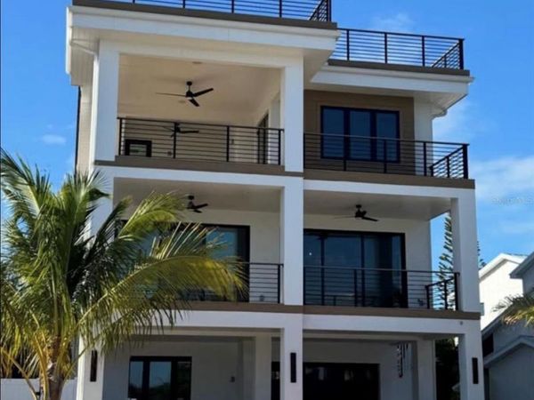 671 AVENIDA DEL NORTE , SARASOTA, FL 34242