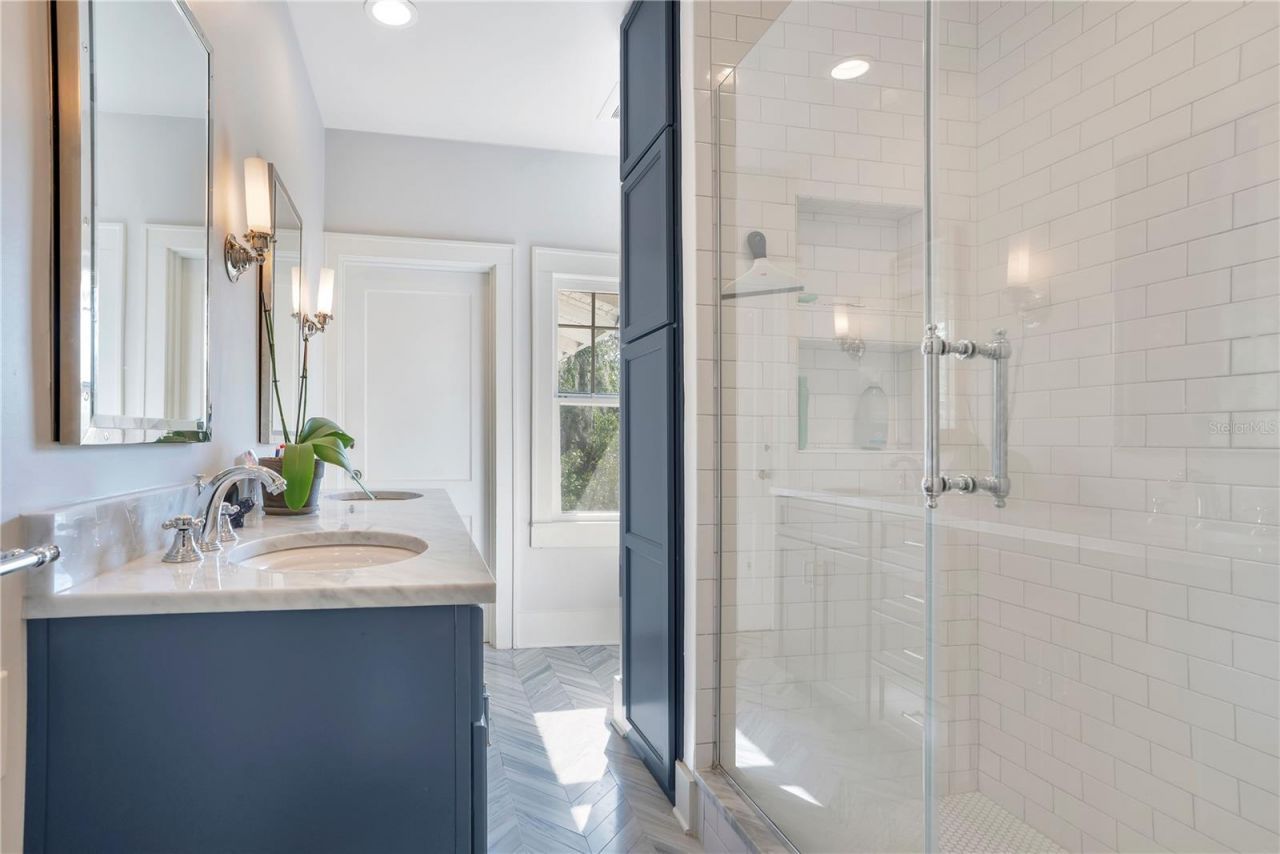 4610 Oak Cove Lane, Orlando, FL 32806 Photo