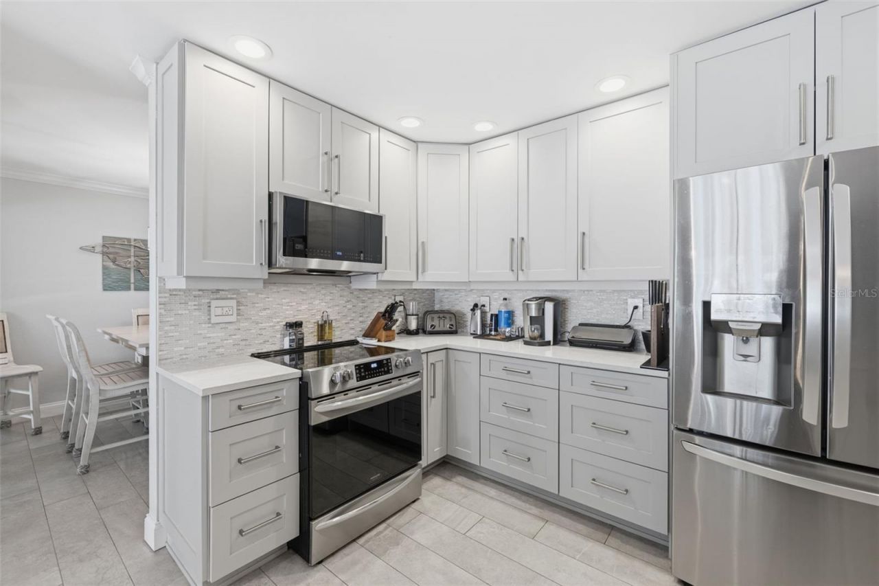 2240 Willowbrook Drive, Clearwater, FL 33764 Photo