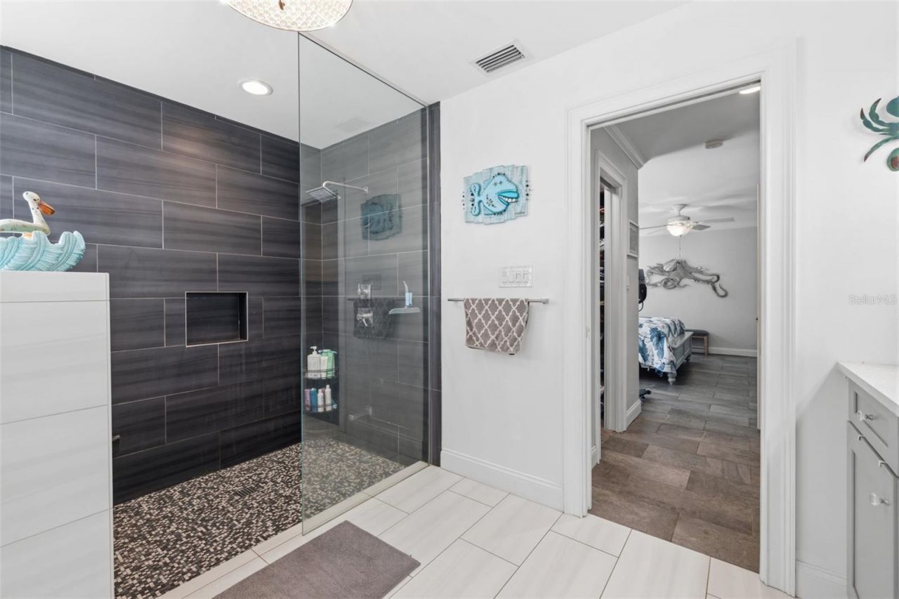 2240 Willowbrook Drive, Clearwater, FL 33764 Photo