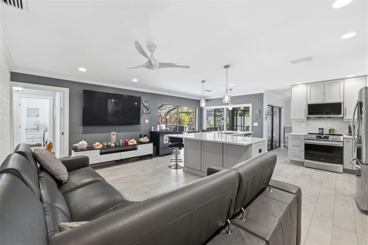 2240 Willowbrook Drive, Clearwater, FL 33764 Photo