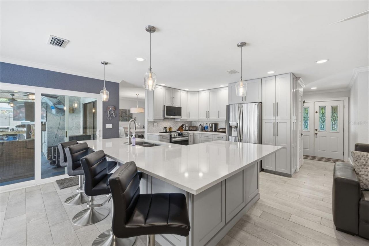 2240 Willowbrook Drive, Clearwater, FL 33764 Photo