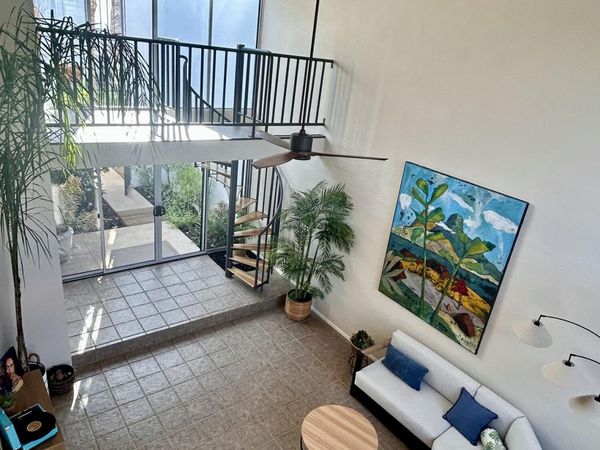 3243 E CAMELBACK Road, Phoenix, AZ 85018