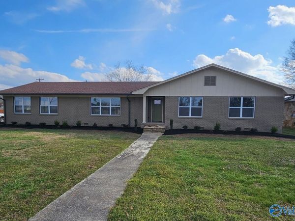 1701 Betty Street SW, Decatur, AL 35601