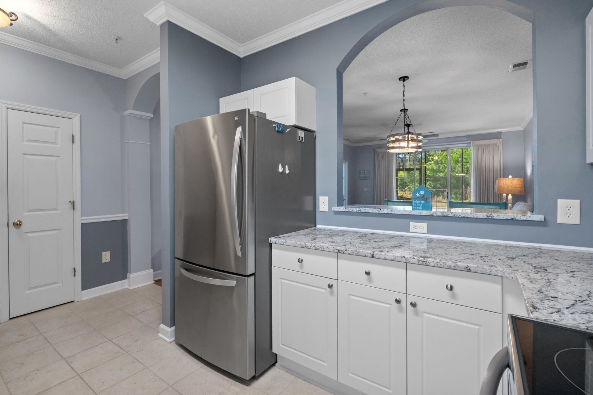 5825 Catalina Dr. Photo 13