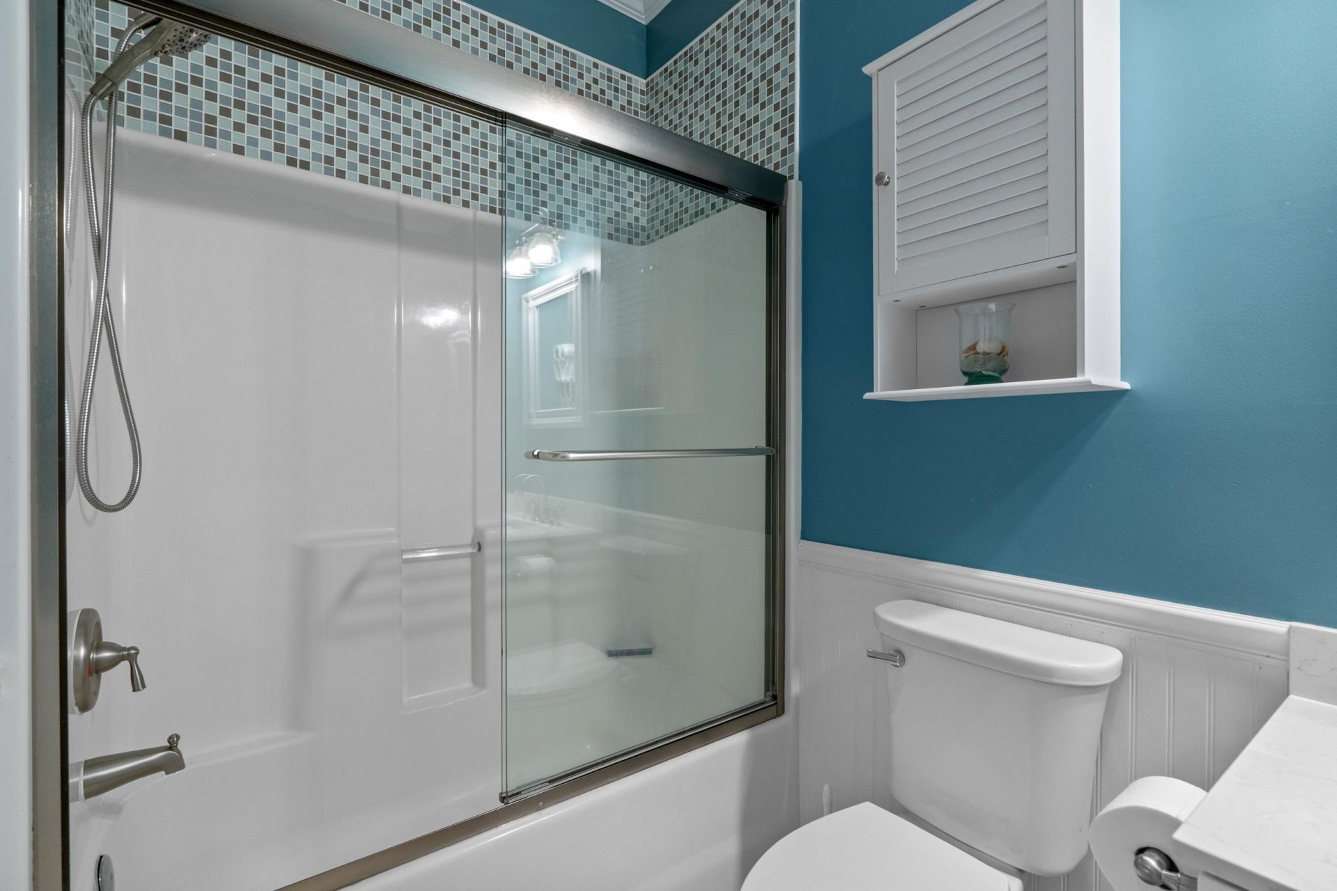 5825 Catalina Dr. Photo 21