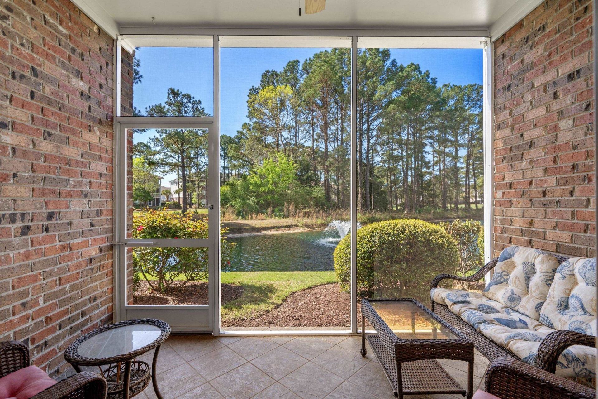 5825 Catalina Dr. Photo 23