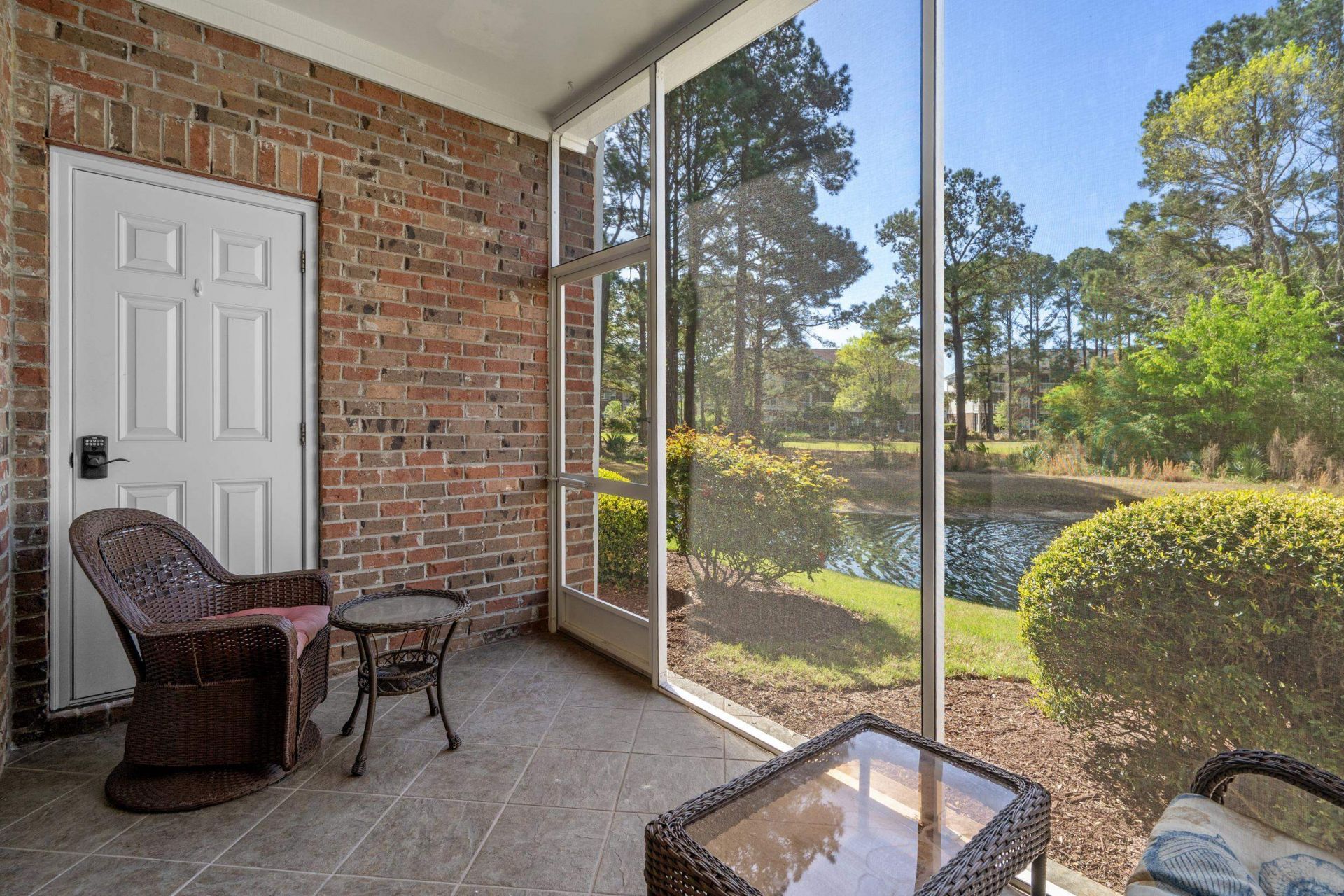 5825 Catalina Dr. Photo 25