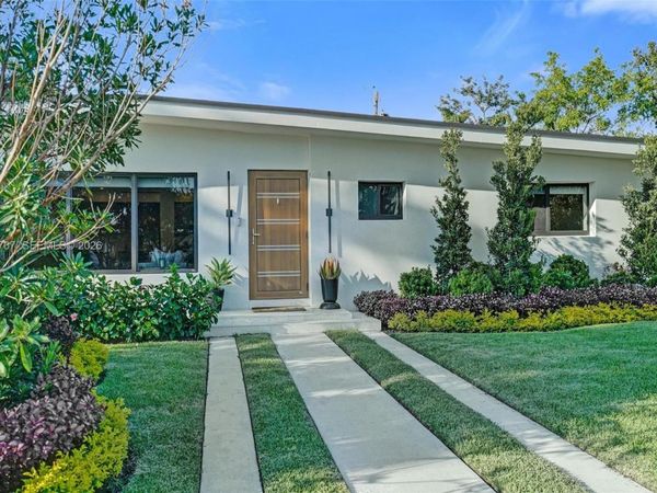 1941 NE 186th Dr , North Miami Beach, FL 33179