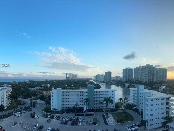 3161 S Ocean Dr , Unit 1109, Hallandale Beach, FL 33009