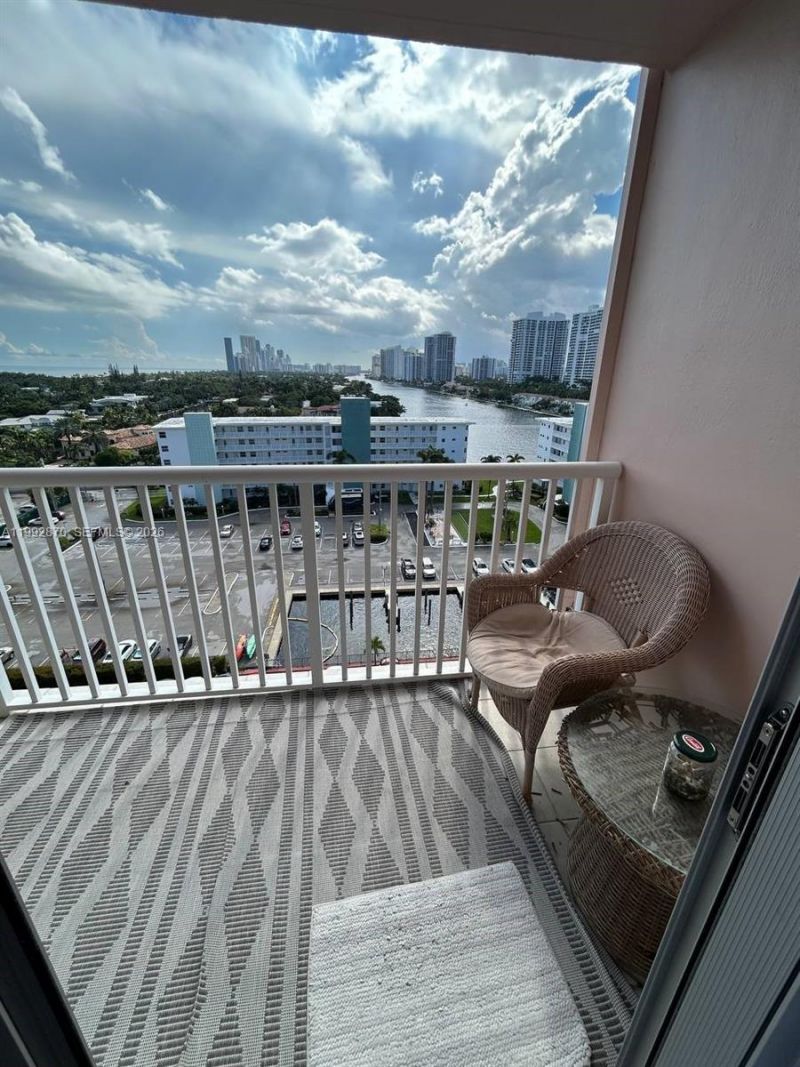 3161 S Ocean Dr , Unit 1109, Hallandale Beach, FL 33009 Photo