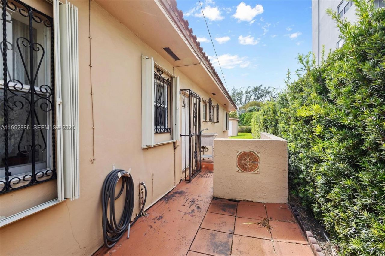 Please Call For Address, Miami, FL 33144 Photo