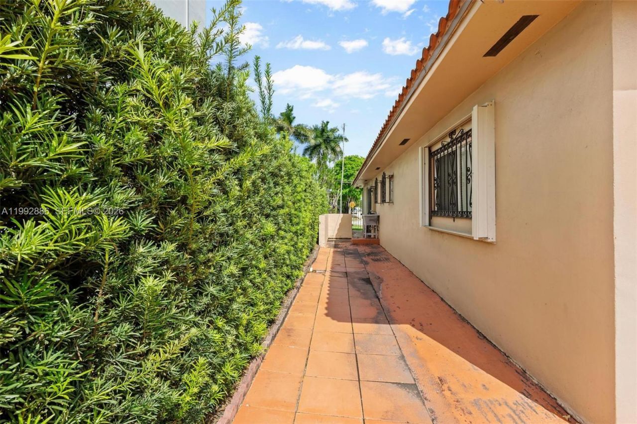 Please Call For Address, Miami, FL 33144 Photo