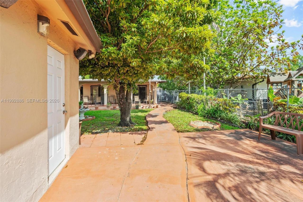 Please Call For Address, Miami, FL 33144 Photo