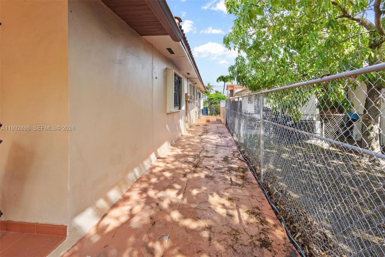 Please Call For Address, Miami, FL 33144 Photo