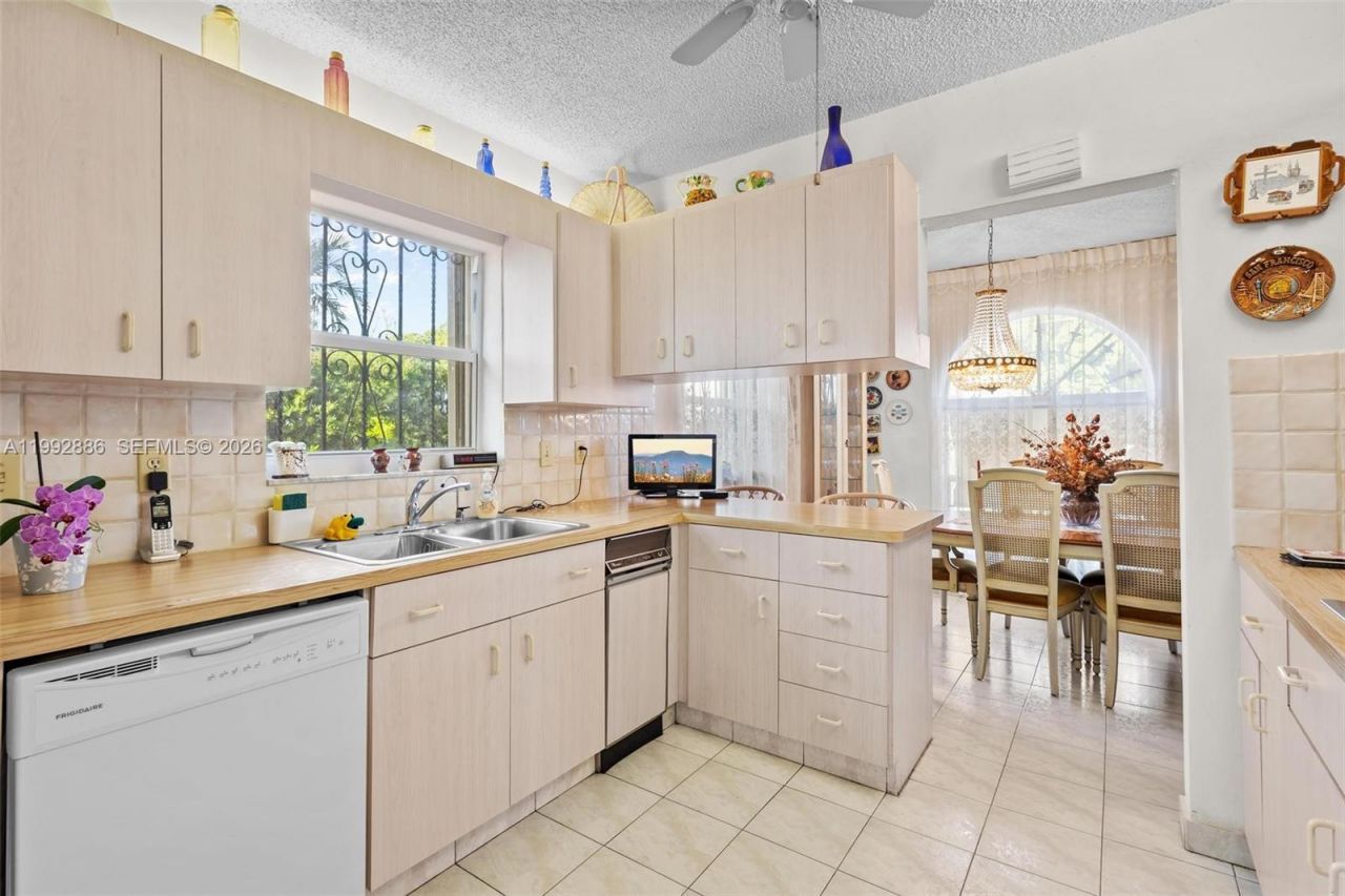 Please Call For Address, Miami, FL 33144 Photo