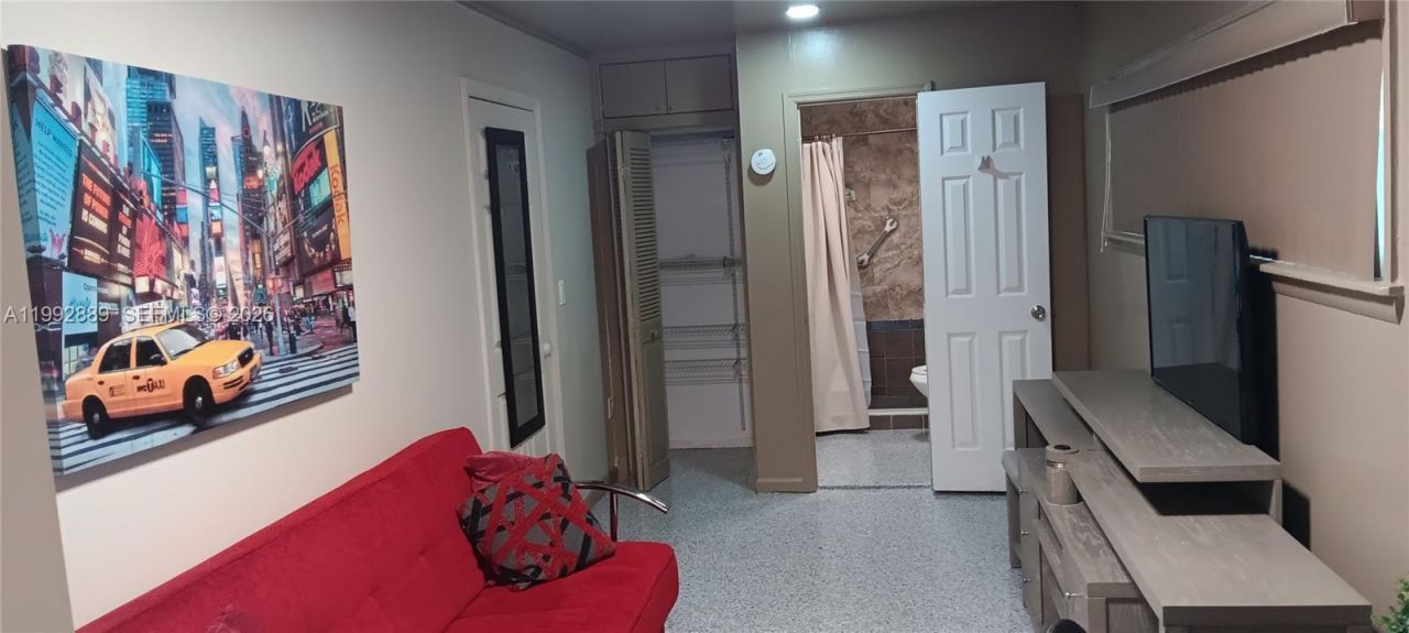 6761 Branch St, Unit 1, Hollywood, FL 33024 Photo