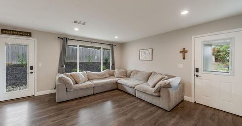 487 Sunlight Dr, Diamond Springs, CA 95619 Photo
