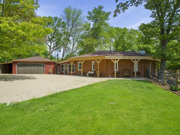 4444 E 1553rd Road , Earlville, IL 60518