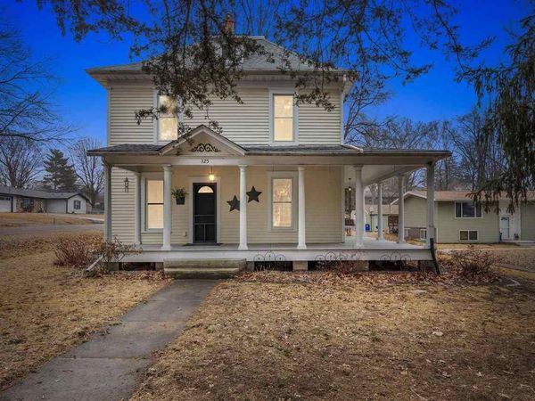 325 N 4th Street, West Branch, IA 52358