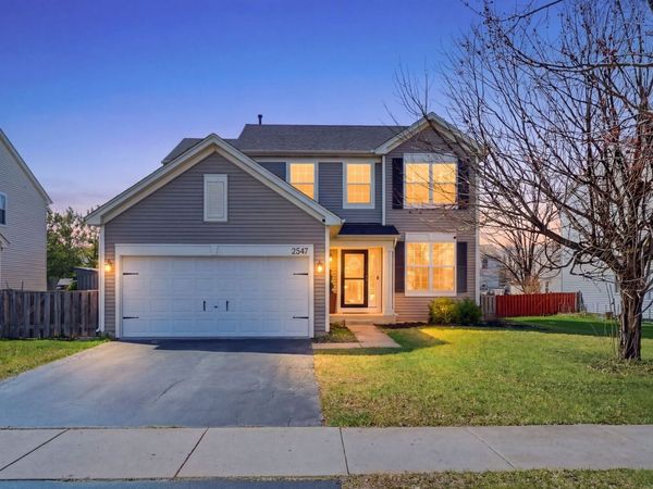 2547 Prairie Crossing Drive , Montgomery, IL 60538