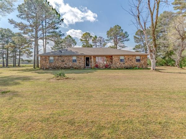 2115 Highway 64 , Wynne, AR 72396