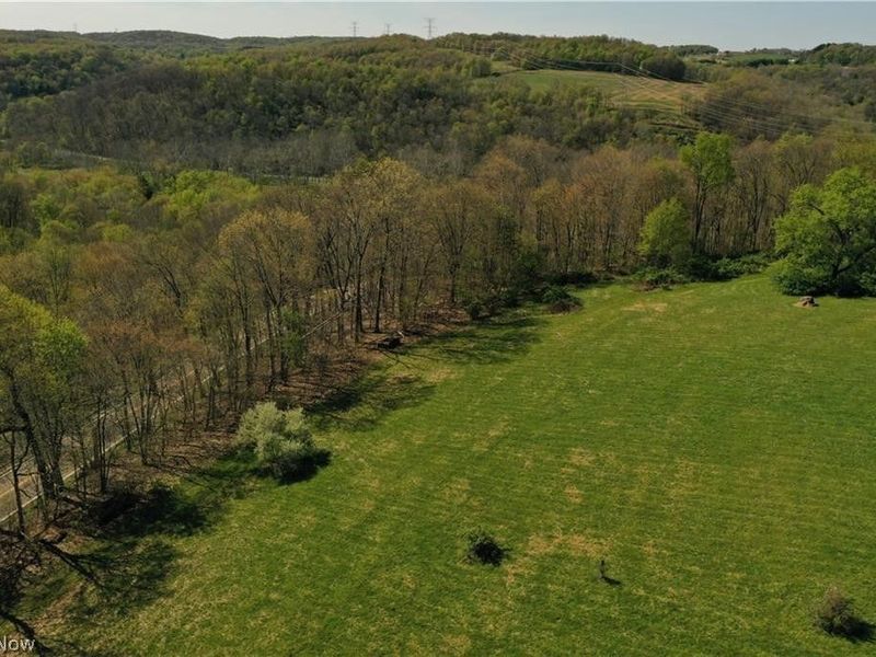 14528 Sprucevale Rd, East Liverpool, OH 43920 Photo 1