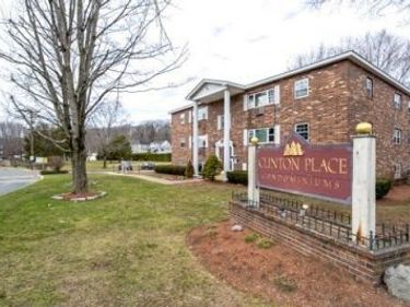 39 Berlin St, Unit 315, Clinton, MA 01510