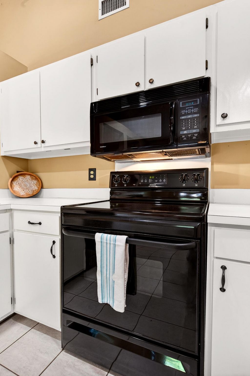 1154 Bellwood Road Photo 18