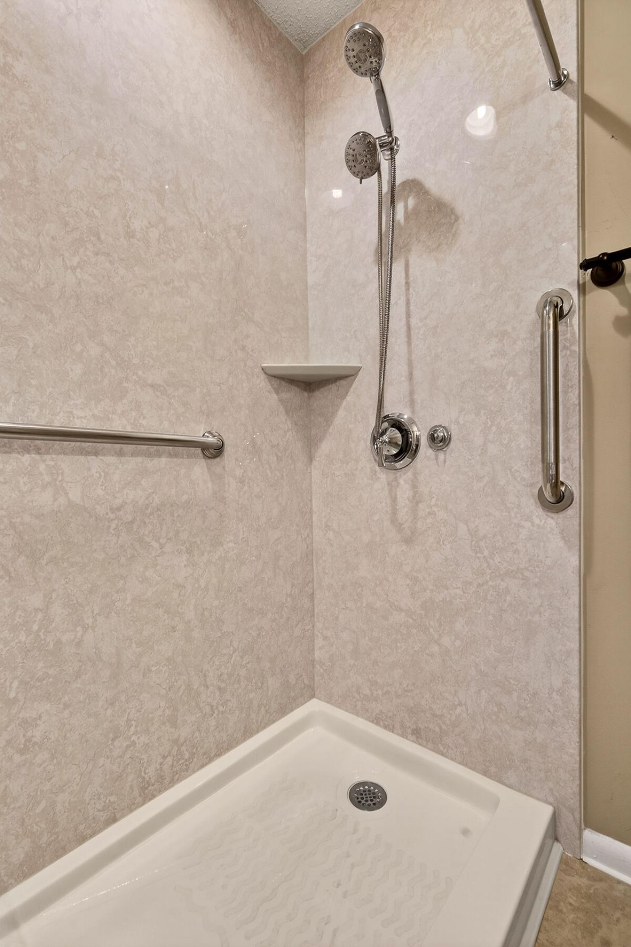 1154 Bellwood Road Photo 31