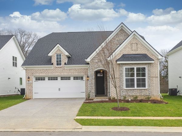 4012 Rosa Dr, Nolensville, TN 37135