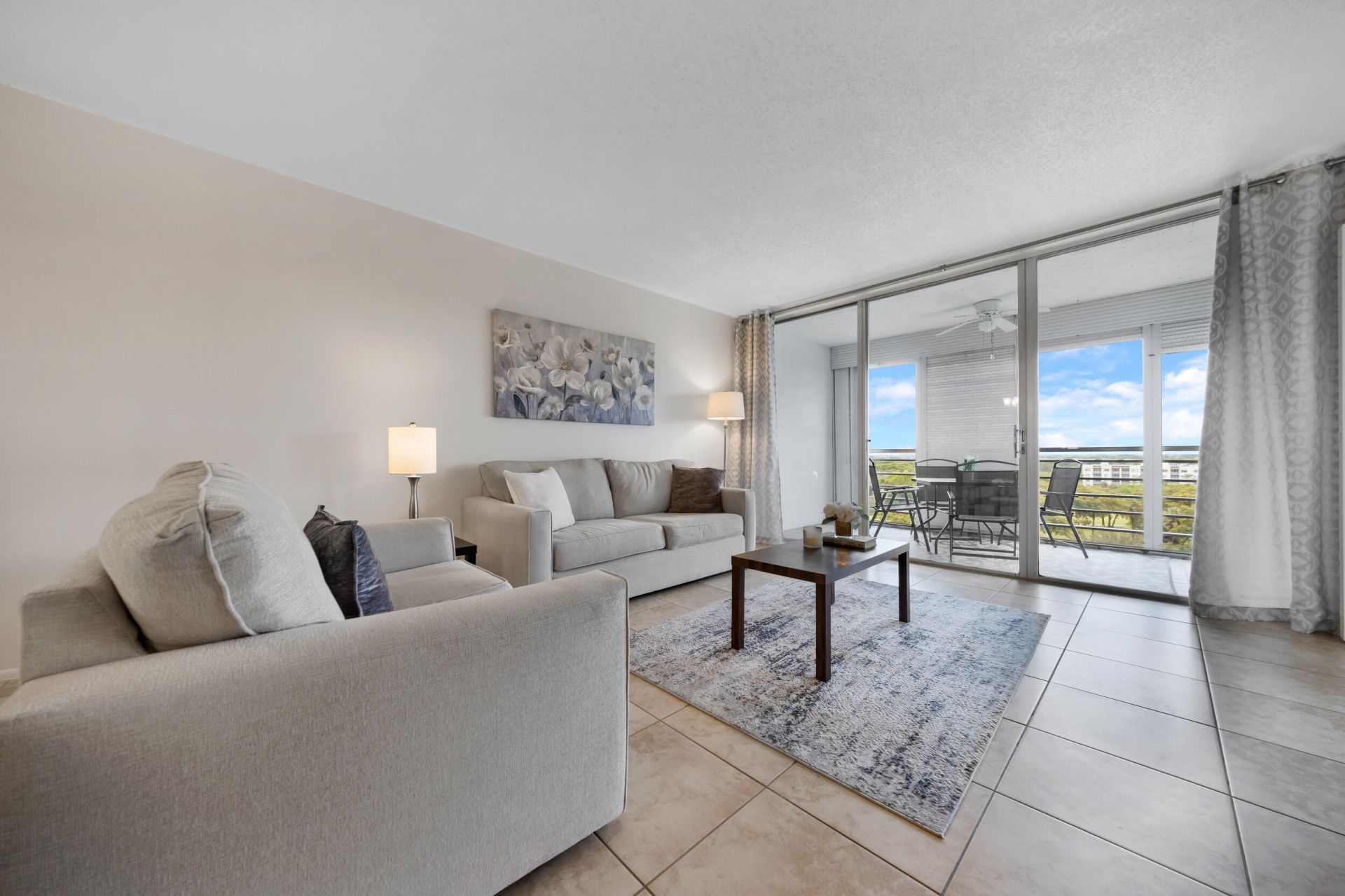 575 Oaks Lane, Unit 1009, Pompano Beach, FL 33069 Photo