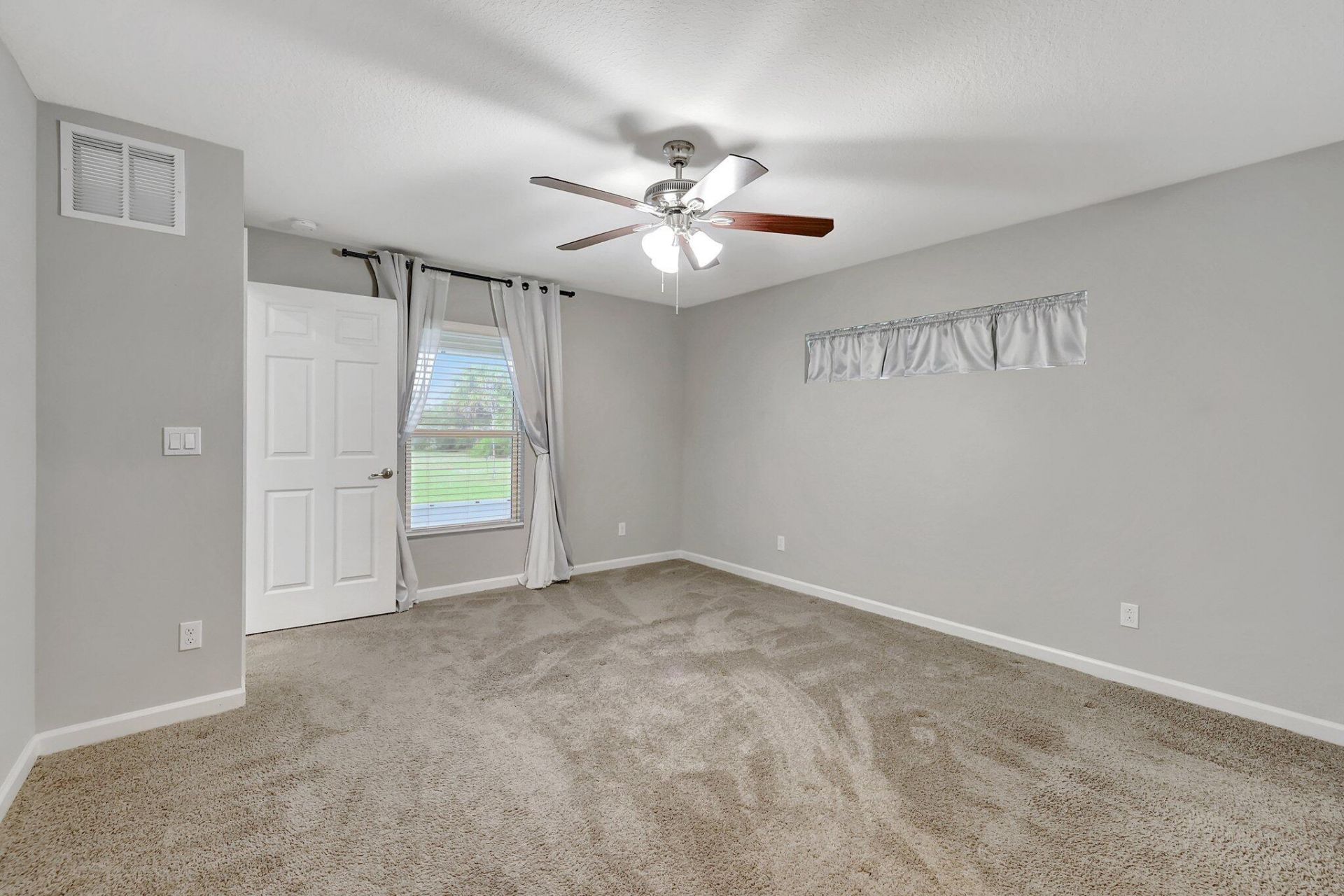 577 NW Floresta Drive, Port Saint Lucie, FL 34983 Photo