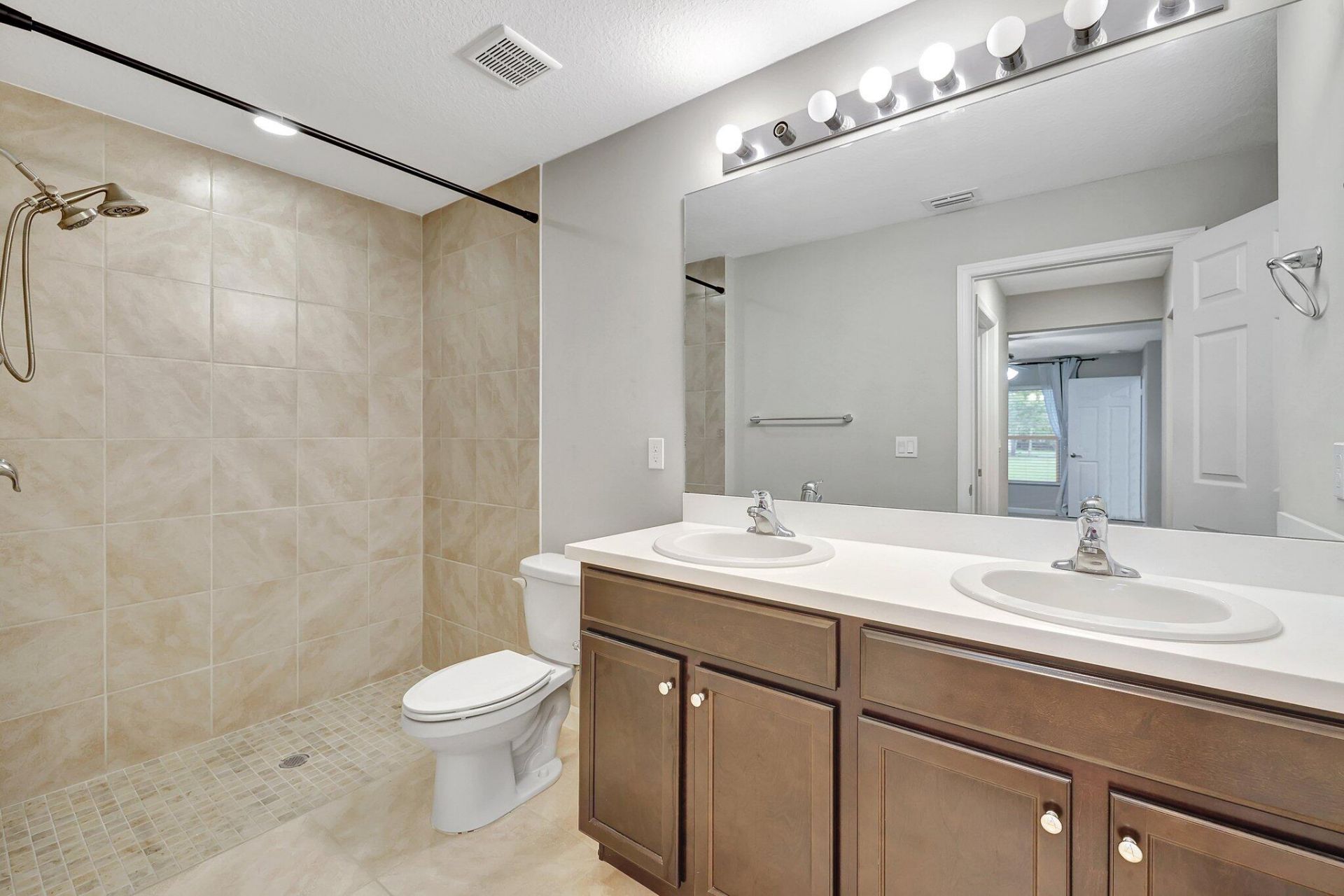 577 NW Floresta Drive, Port Saint Lucie, FL 34983 Photo