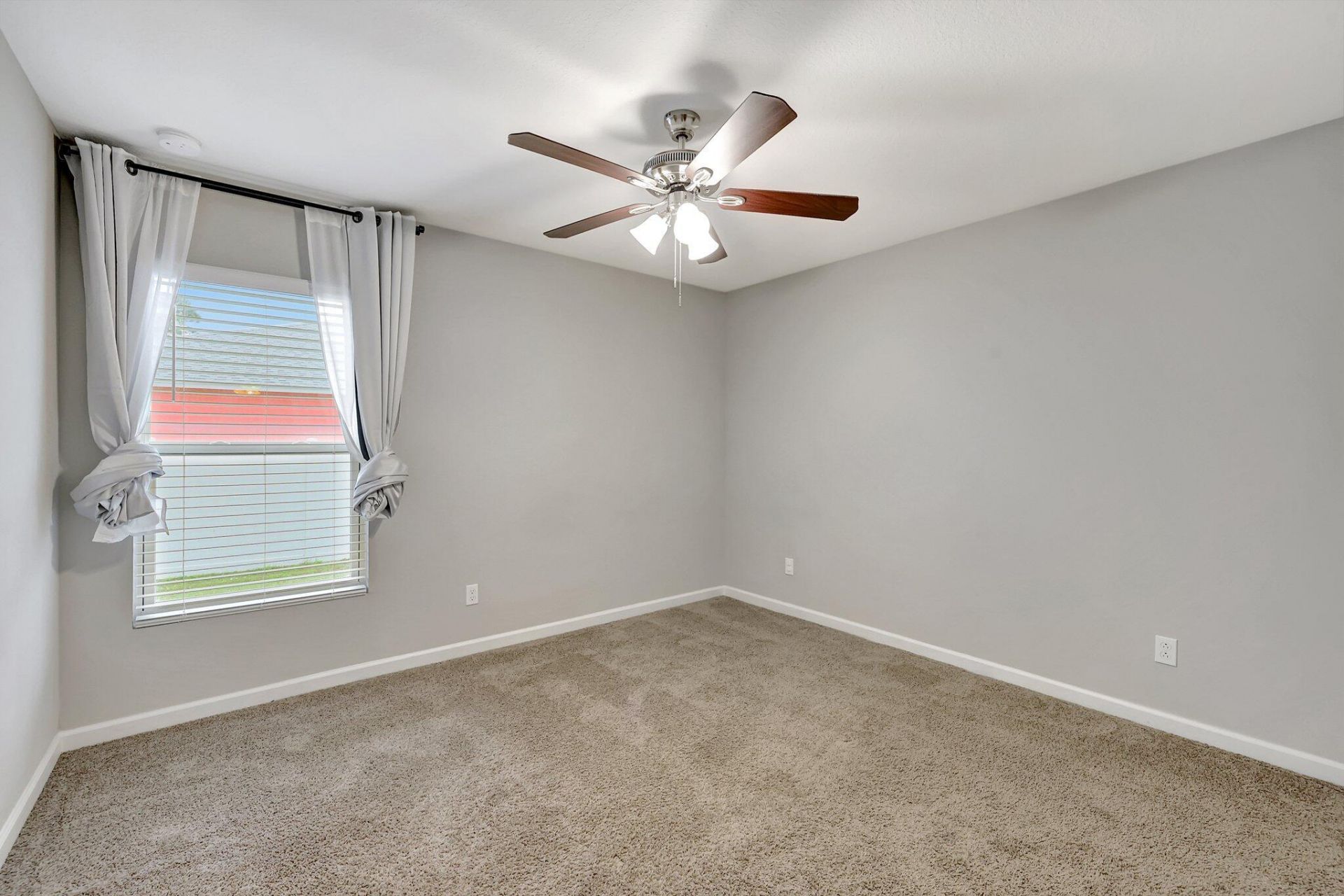 577 NW Floresta Drive, Port Saint Lucie, FL 34983 Photo