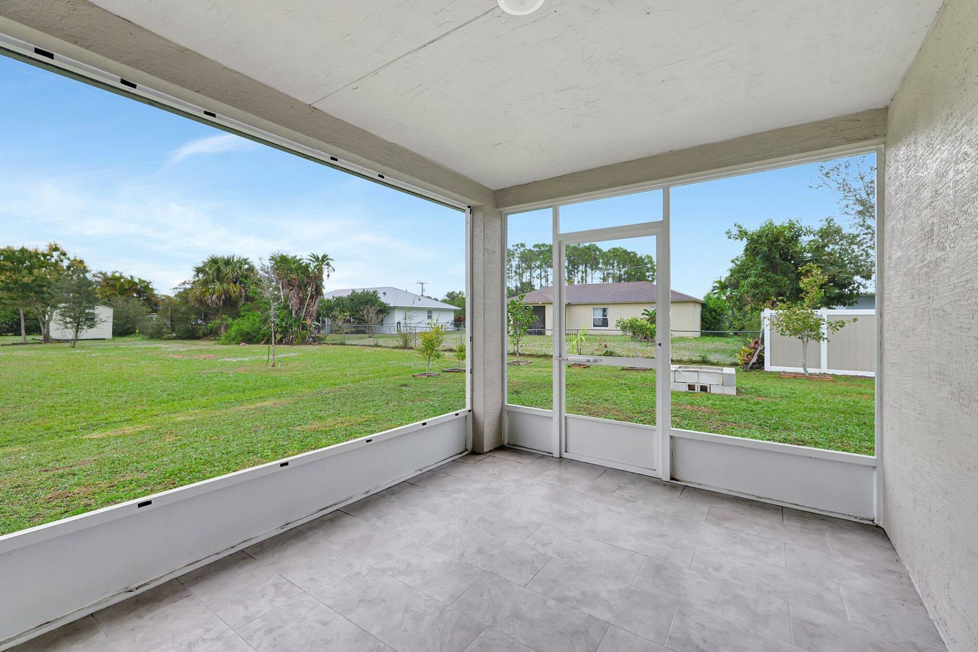 577 NW Floresta Drive, Port Saint Lucie, FL 34983 Photo