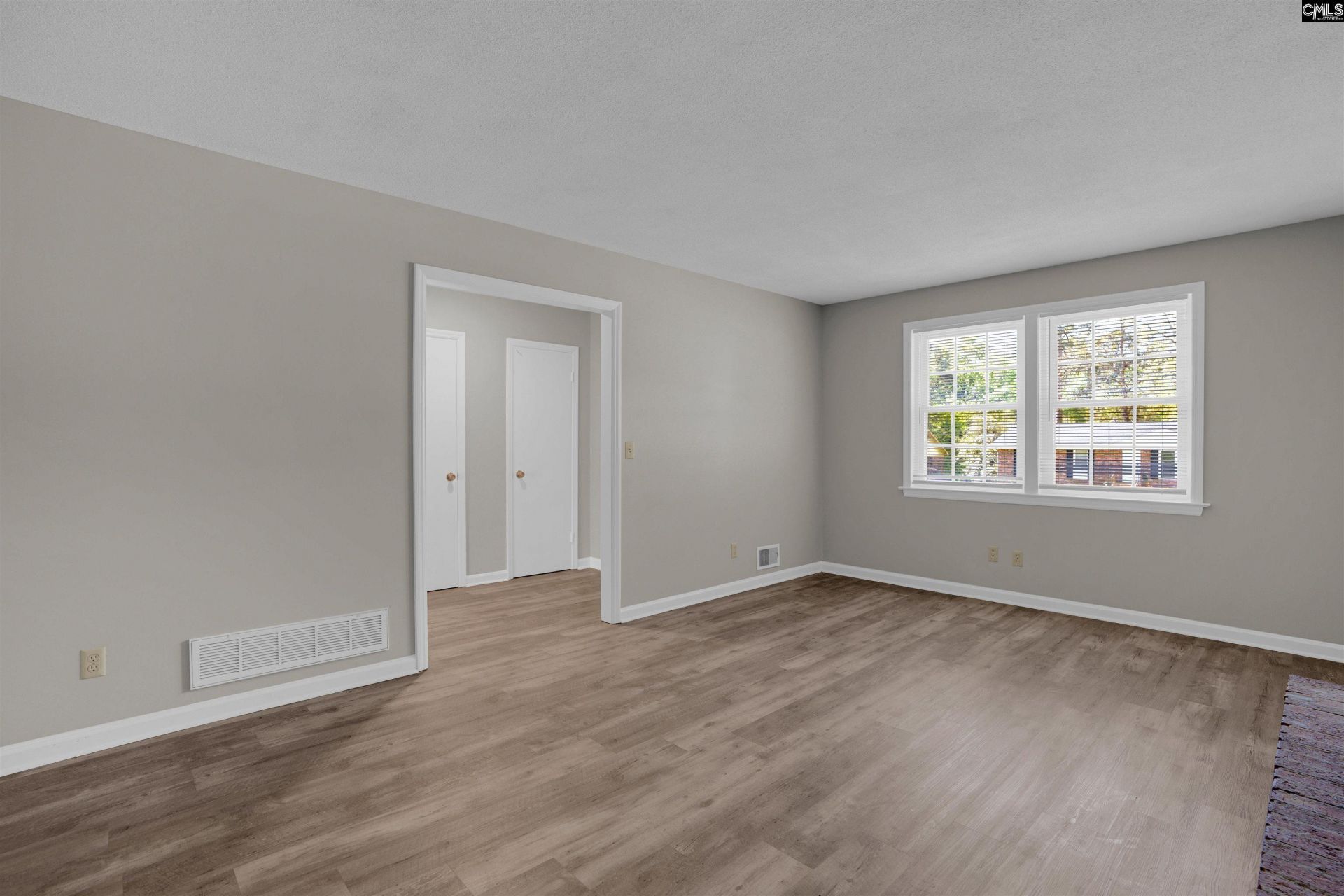 2125 Rolling Hills Road  Photo 5