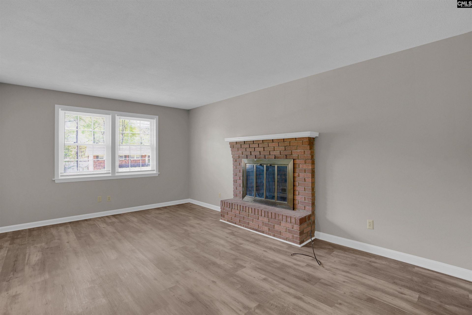 2125 Rolling Hills Road  Photo 6