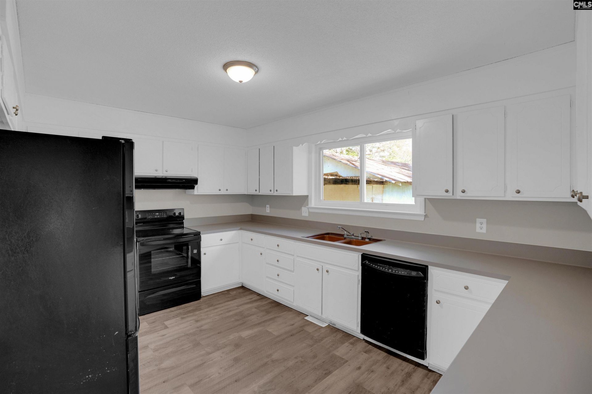 2125 Rolling Hills Road  Photo 9