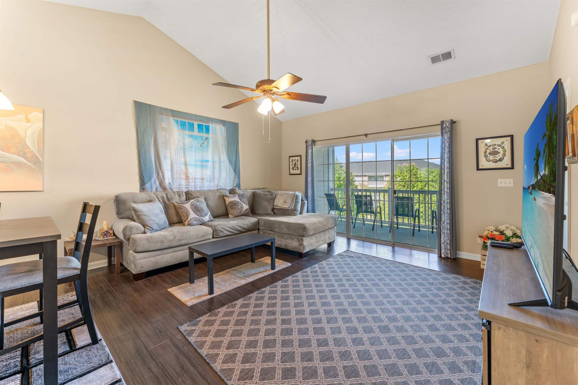 3923 Gladiola Ct. Photo 6