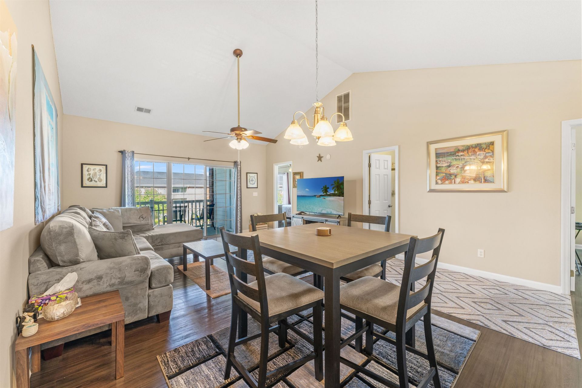 3923 Gladiola Ct. Photo 7