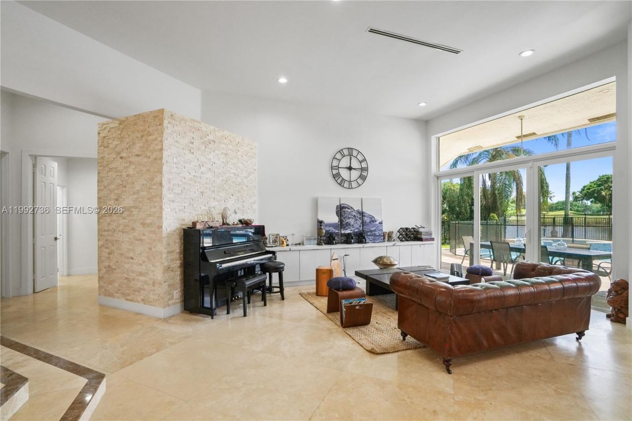 2569 Eagle Run Ln, Weston, FL 33327 Photo