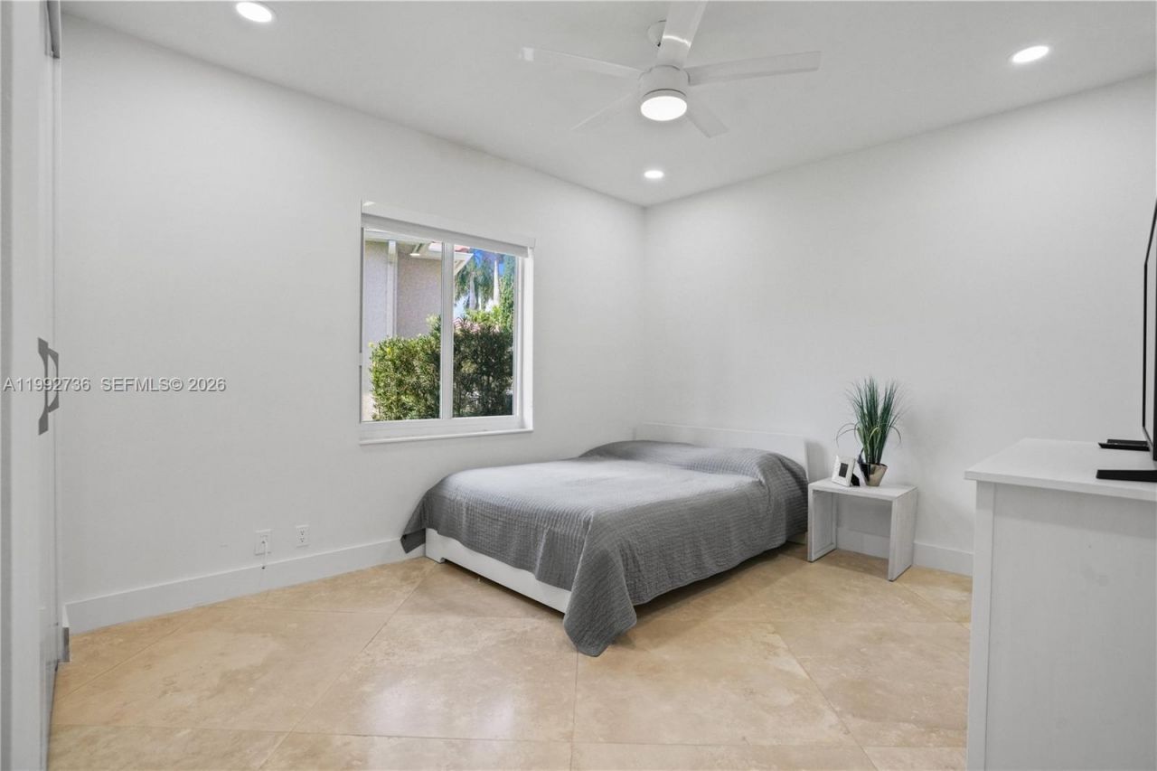 2569 Eagle Run Ln, Weston, FL 33327 Photo
